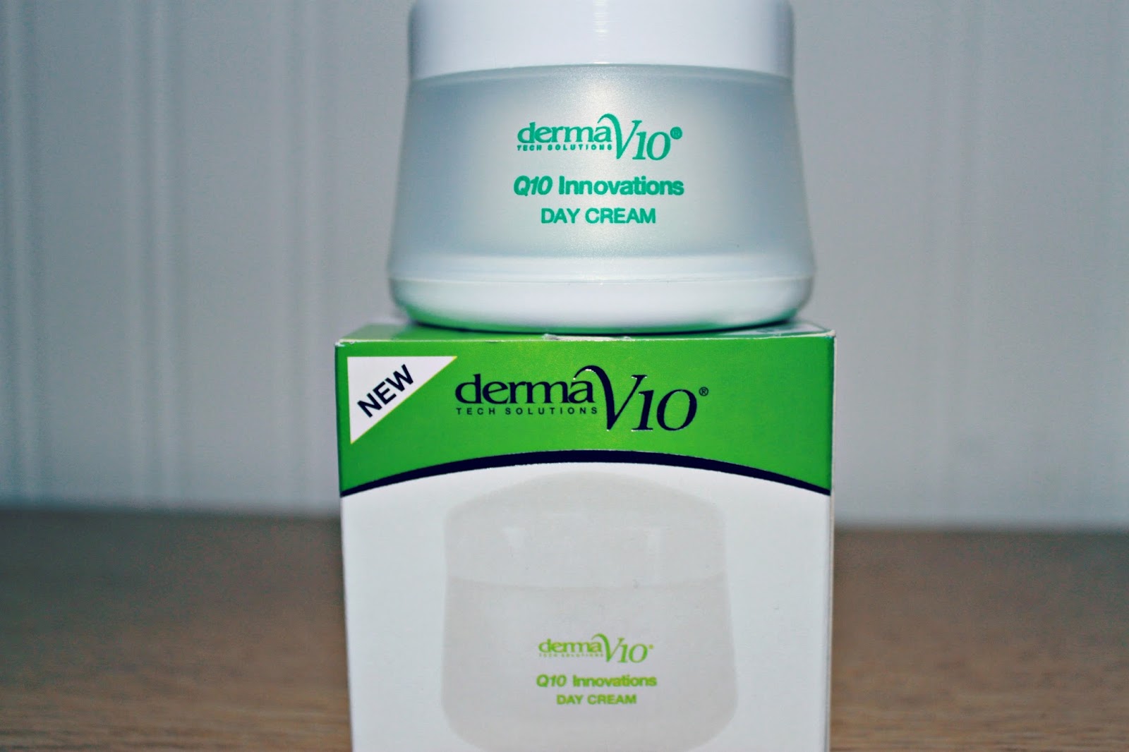 Derma V10 Day Cream Poptarts Beauty